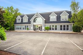 111 Simsbury Rd, Unit 4