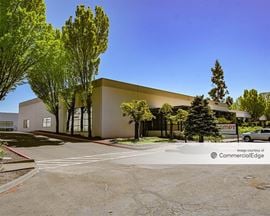Cornell Oaks Corporate Center - Ridgeview