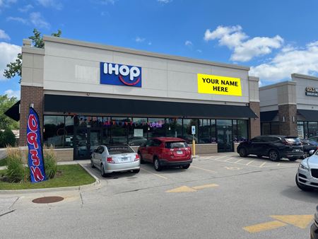 Photo of commercial space at 948 Dundee Rd in Palatine