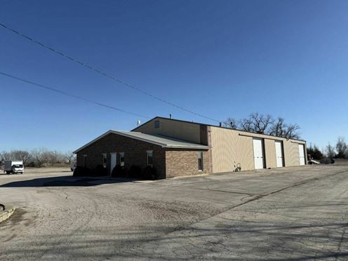 Gas, KS Office Warehouse