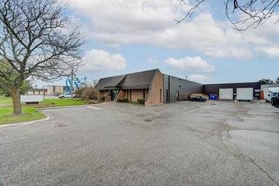 352 Sovereign Road
