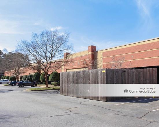 Lakeside at Peachtree Corners - 5390 Triangle Pkwy