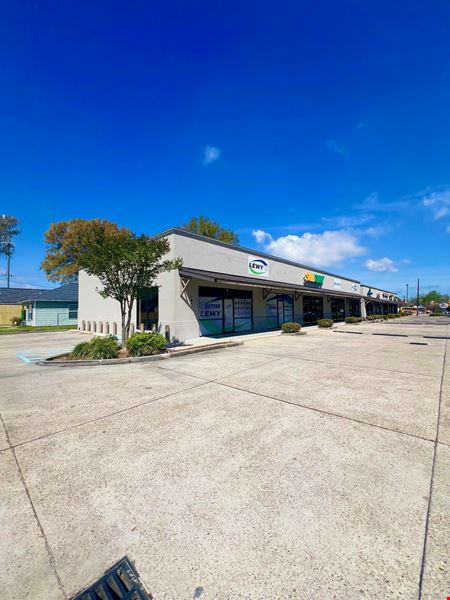 Retail space for Rent at 243 N. Acadian Thwy. in Baton Rouge