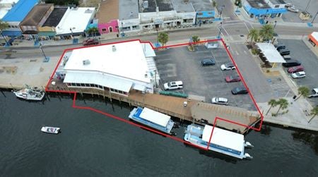 Retail space for Sale at 776 Dodecanese Boulevard in Tarpon Springs