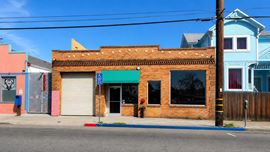 Creative Retail / Owner-User Opportunity