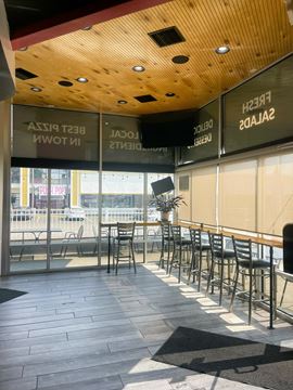 FOR LEASE: Jabby’s Pizza | Acadian Perkins Plaza