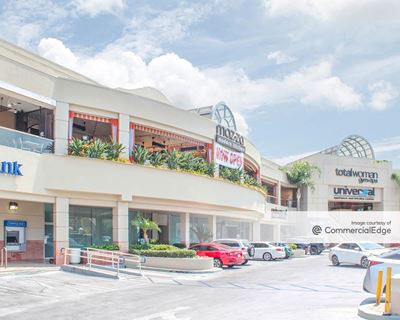 Laurel Promenade Shopping Center