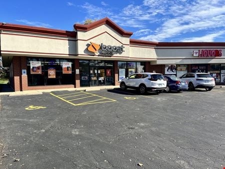 Retail space for Rent at 595-596 North Pinecrest Road in Bolingbrook