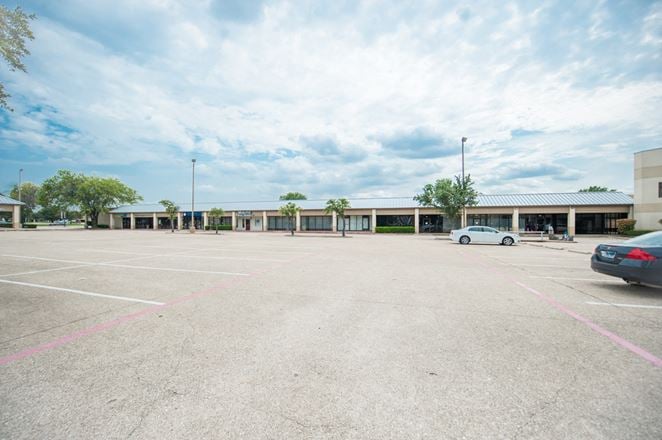 Parkview Plaza