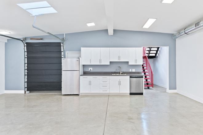 1020 Pico Boulevard, Santa Monica, CA 90405