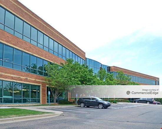 Pondview Plaza