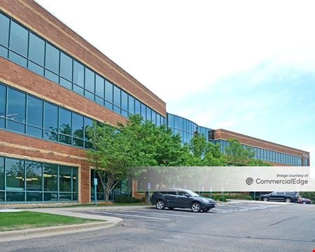 Photo of commercial space at 5850 Opus Pkwy in Minnetonka