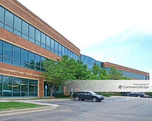 Pondview Plaza