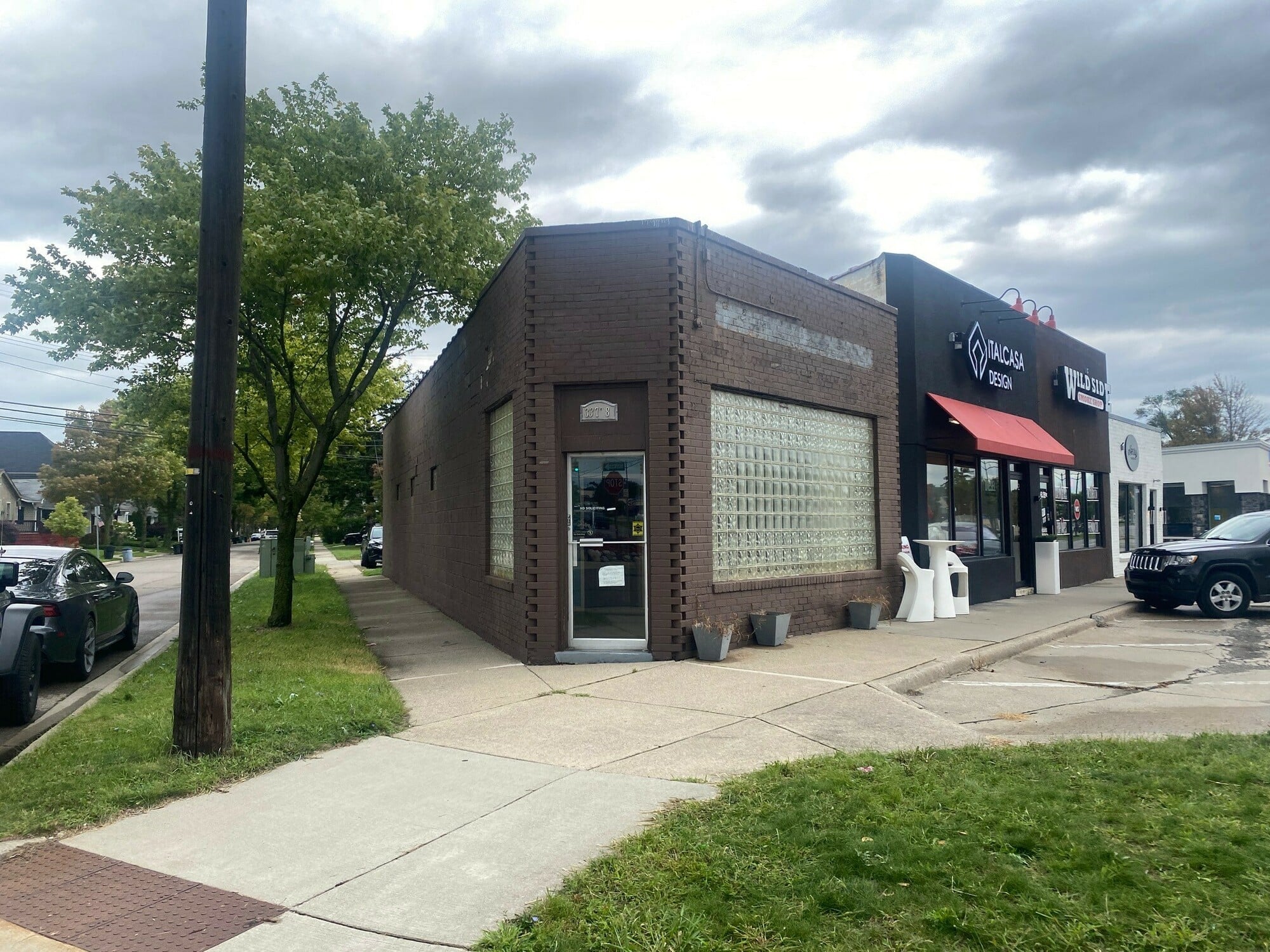 33788 Woodward Ave, Birmingham, MI 48009