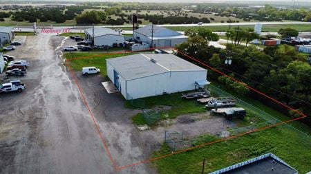 Photo of commercial space at 1001 North US Highway 183 in Liberty Hill