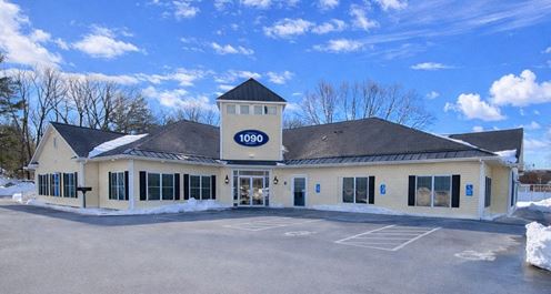 1090 Meriden Waterbury Tpke