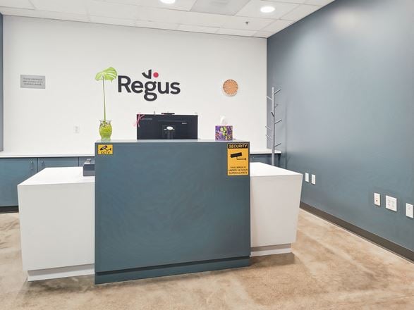 Regus - Louisville - 285 Century Pl