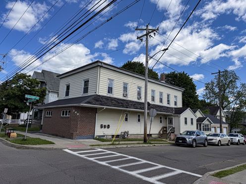 288 Robinson Street
