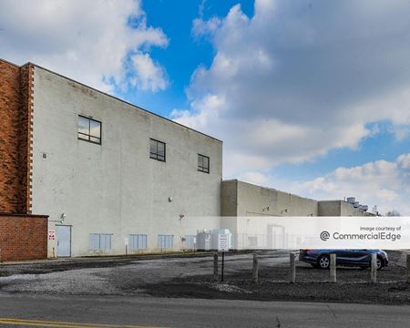 Photo of commercial space at 350 North Diamond Street in Ravenna