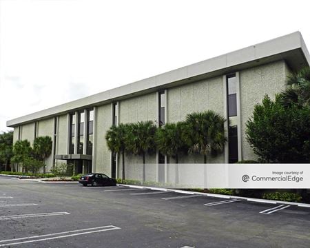 Photo of commercial space at 400 North Congress Avenue in West Palm Beach