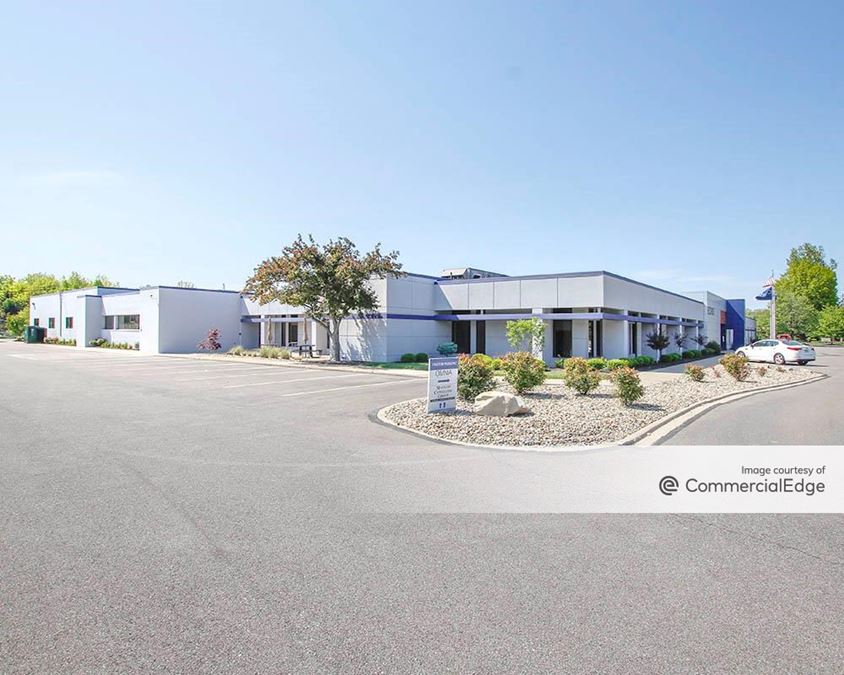 810 Sharon Drive, Westlake, OH Industrial Building