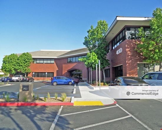 Centerstone Plaza - 4040 & 4050 Barranca Pkwy