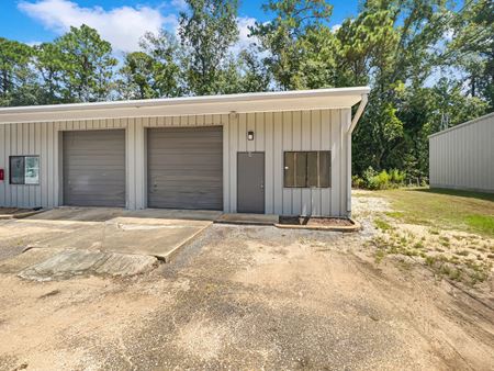 Photo of commercial space at 4405 Halls Mill Rd in Mobile