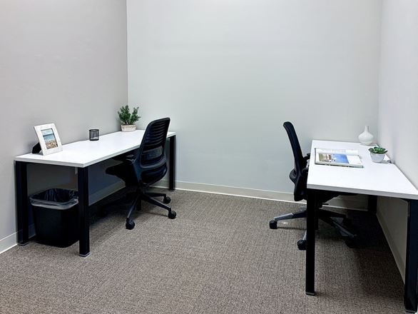 Regus - Gilbert - W Elliot Rd