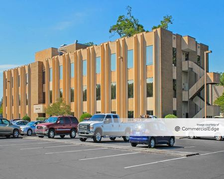 Office space for Rent at 1001 West Pinhook Road in Lafayette