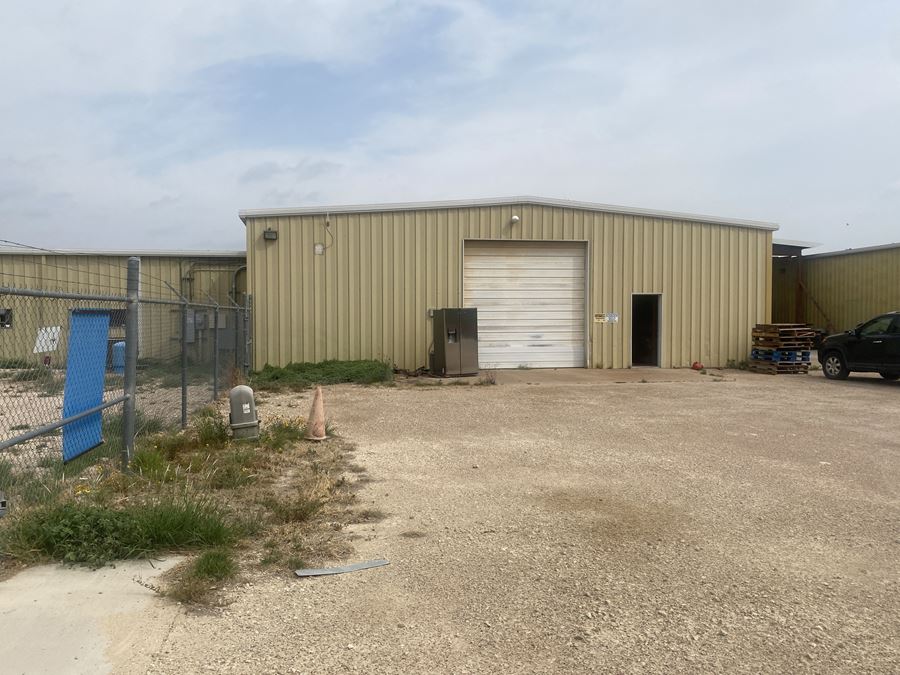 Crane Served Shop and WashBay 4652 S Chadbourne St, San Angelo, TX CommercialSearch