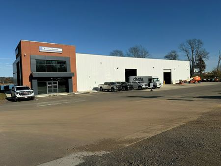 Industrial space for Rent at 118 Kapsia Way in Clarksville