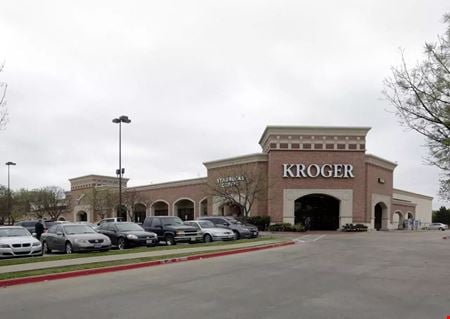 Retail space for Rent at 9140 Forest Ln in Dallas