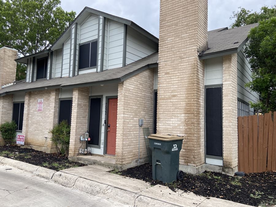 7518 Oak Chase