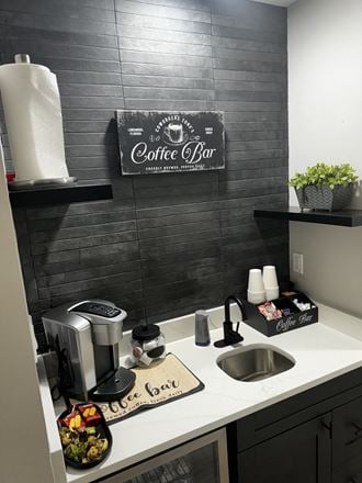 Coworkers Zone LLC - Longwood