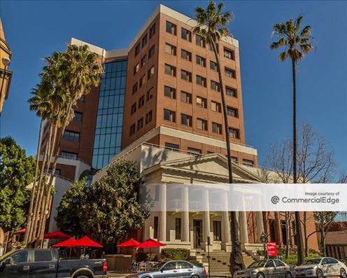 St. James Plaza