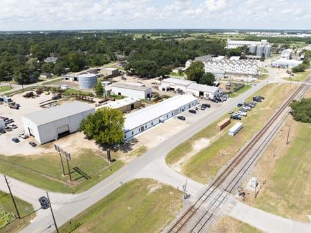 Retail space for Rent at 2403 Washington Street in Waller