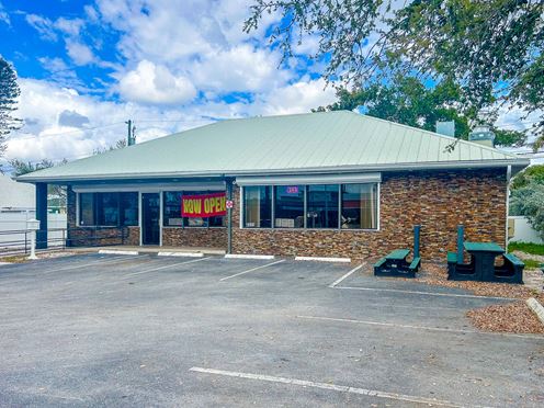 Turn-Key Island Grocery/Deli/Convenience Store