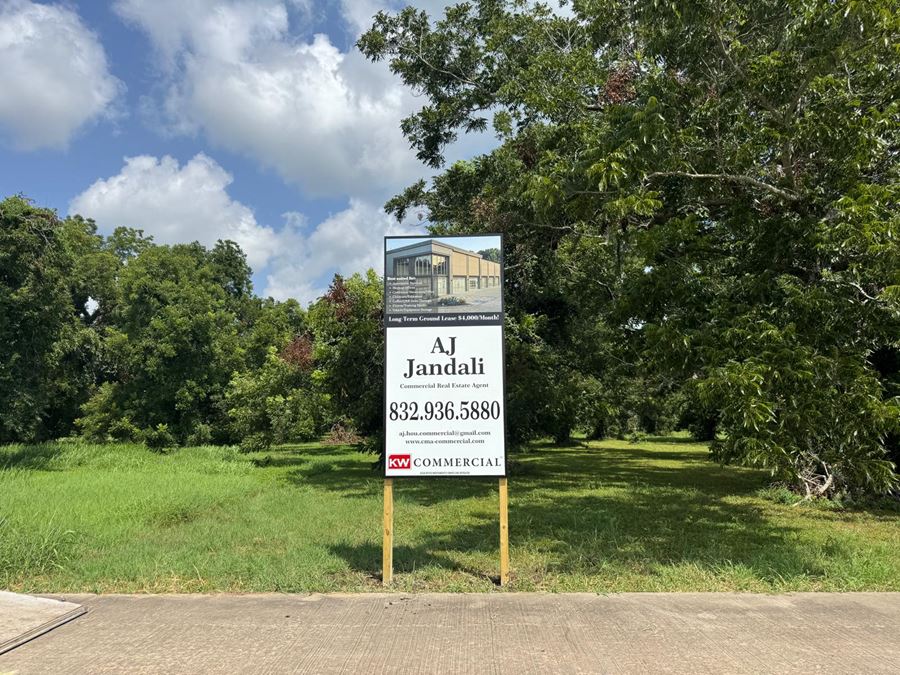 Grow Your Business on E Highway 90A—With the Flexibility to Build Around Your Operation