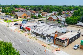 22220–22228 Gratiot Avenue (Units: 22220, 22224, 22228)