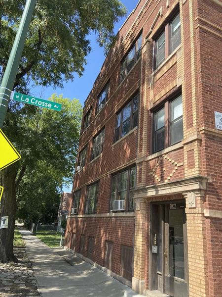 Multi-Family space for Sale at 4832 W. Montrose Avenue in Chicago