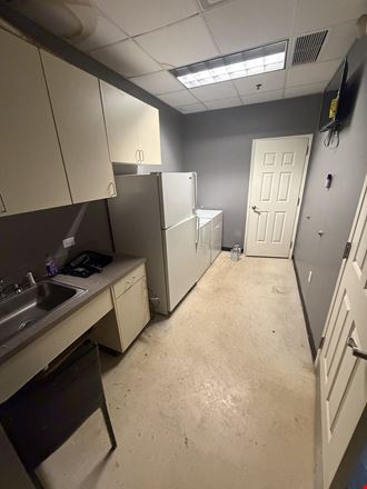 201 Ring Road Suite 60