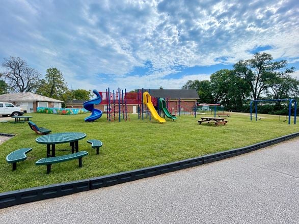Gillis Center School