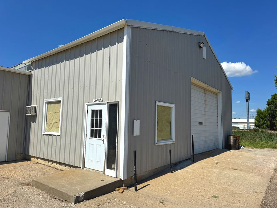 2812 Memorial Hwy