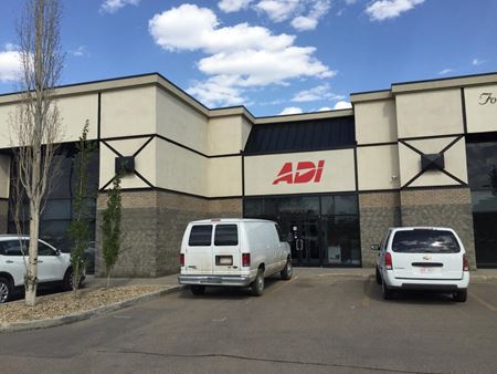 5215     Space Photo Gallery 1