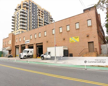 Industrial space for Rent at 34-24 Vernon Blvd in Astoria