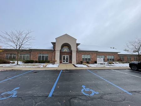 Photo of commercial space at 1001 Chestnut Hills Parkway in Fort Wayne