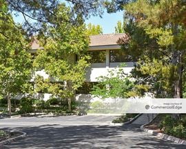 825 Colorado Blvd