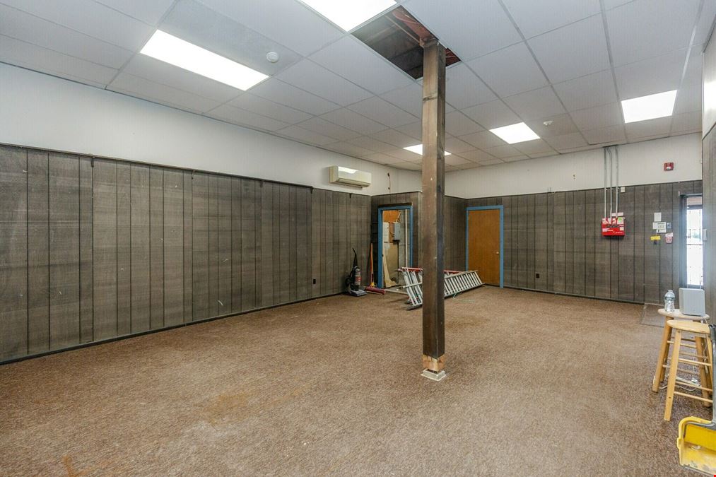 Prime Commercial Property Opportunity in Up-and-Coming Arctic Section