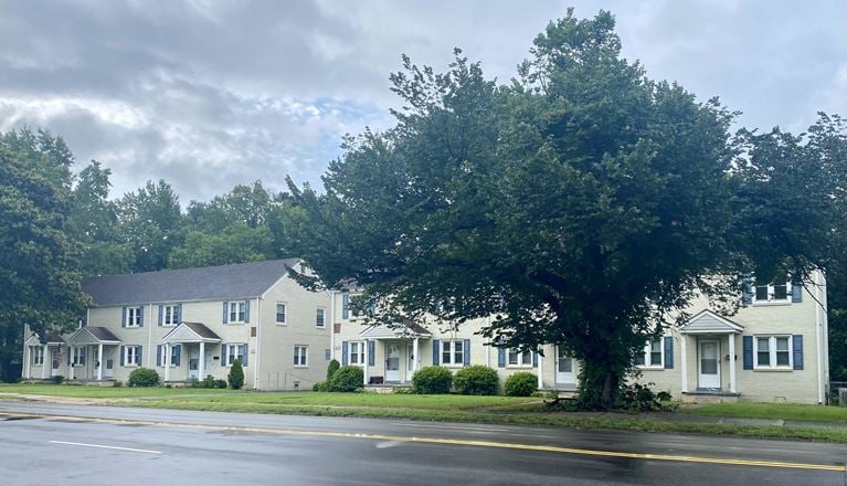 307 W Little Creek Rd