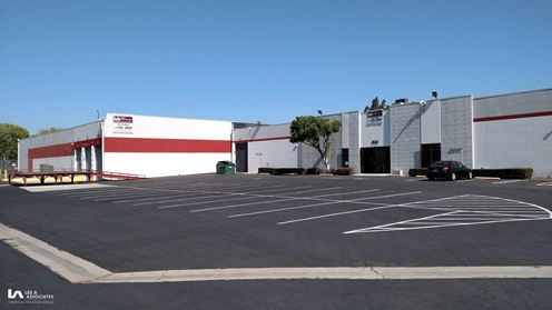833 E Walnut St